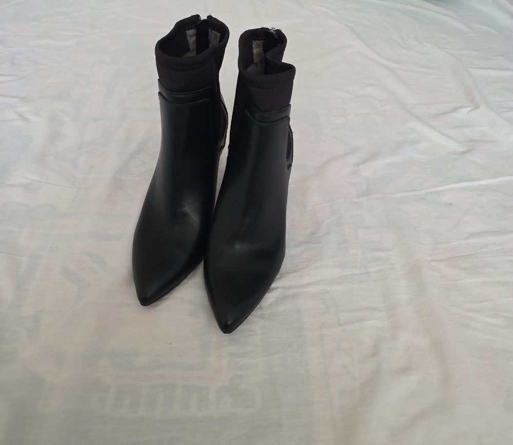 Adrienne Vittadini Sleek Black Ankle Booties
